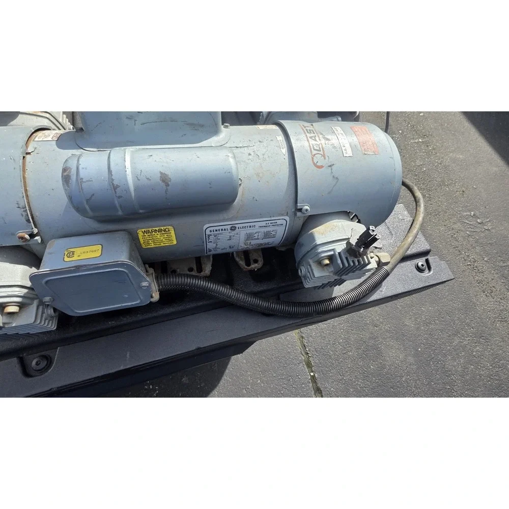 Gast MFG 7HDD-10-M700X Air Compressor 4 Piston Pump 120v/220V As Is See Photo